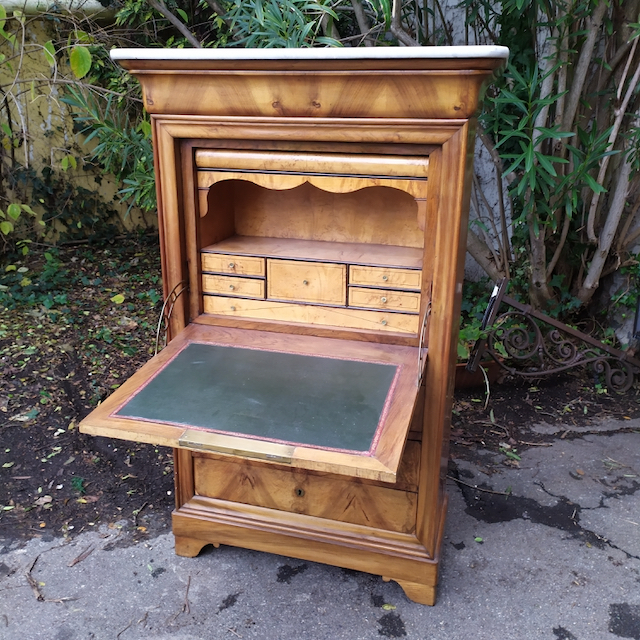 2021-01-02 15.37.37 secretaire louis philippe