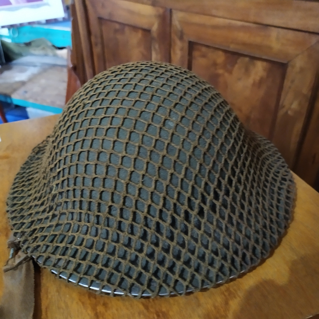 2021-02-18 14.41.34 casque colonial anglais