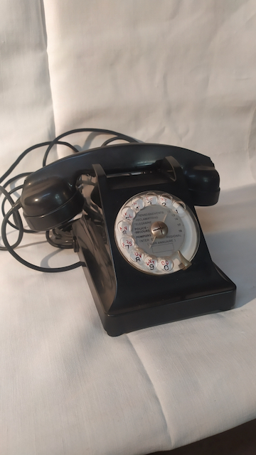 2021-03-23 15.20.20 telephone ancien
