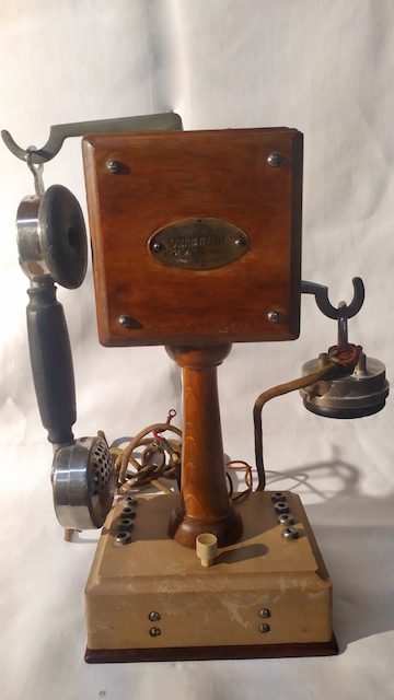 2021-03-23 15.30.17 telephone ancien