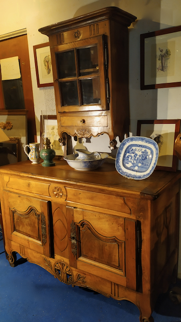 bahut antique provencal meuble ancien provencal