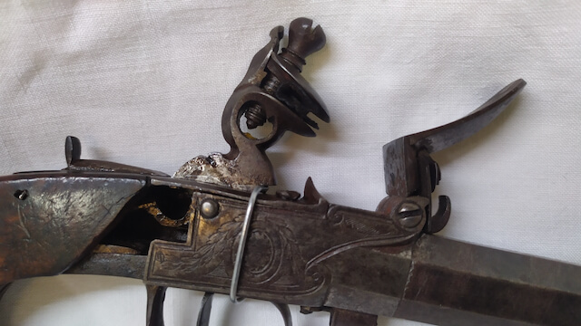 rare pistolet a coffre a silex collection arme ancienne