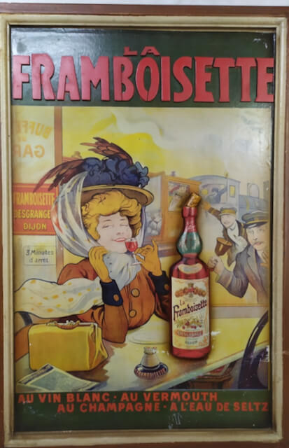 pub ancienne bistrot panneau publicitaire la framboisette