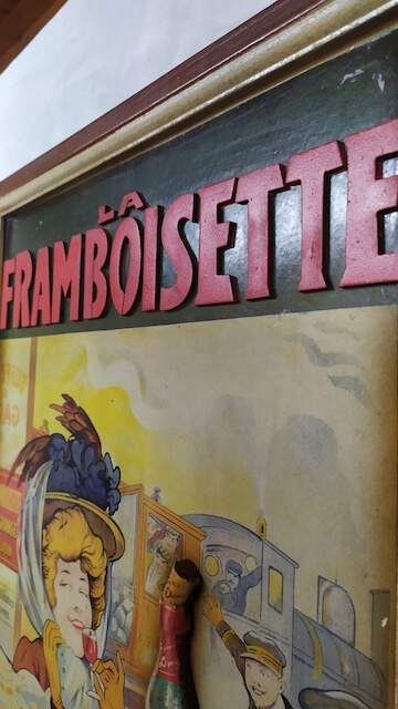 objet publicité bar panneau bois la framboisette