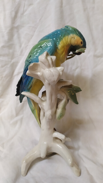 Saxe porcelaine de karl ens sujet perroquet en porcelaine