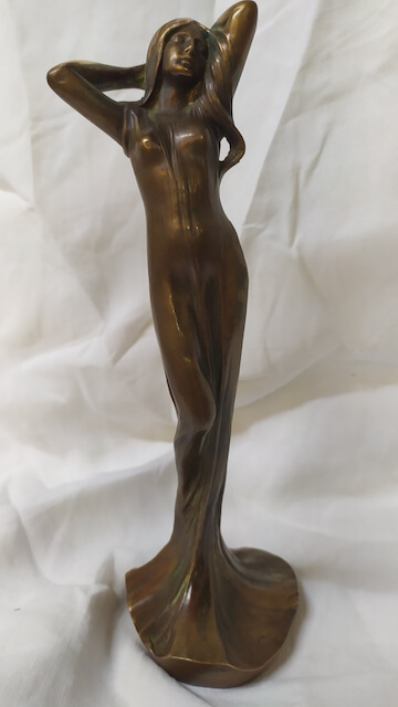art nouveau statuette en bronze