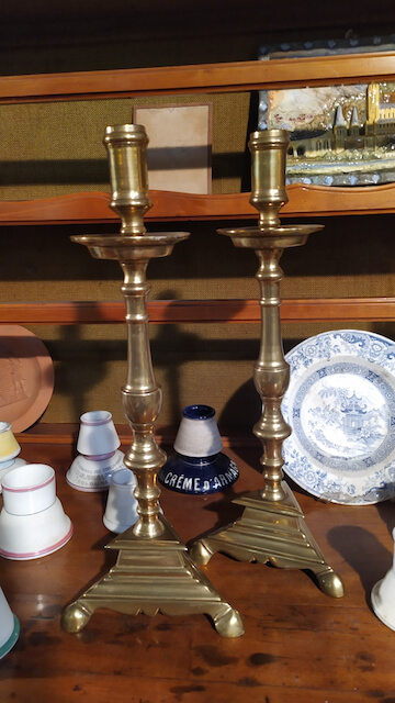 bougeoirs en bronze paire de candelabres 17eme