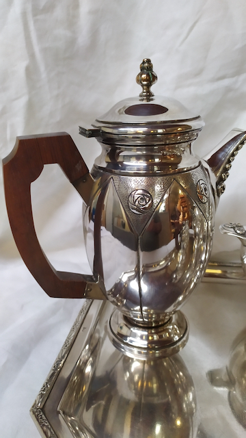 art deco ensemble service a cafe art deco