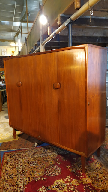 armoire vintage Dressing Vintage 70 style danois