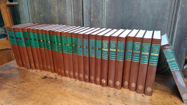 encyclopedie universalis 1997 a 2017 encyclopedie universalis cuir