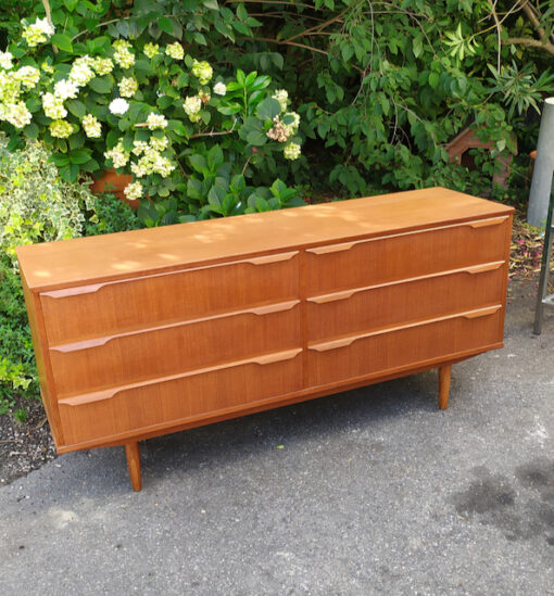 commode vintage scandinave