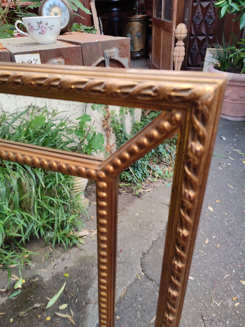 decoration d'interieur miroir dore