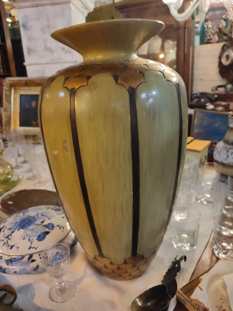 art deco vase style art deco